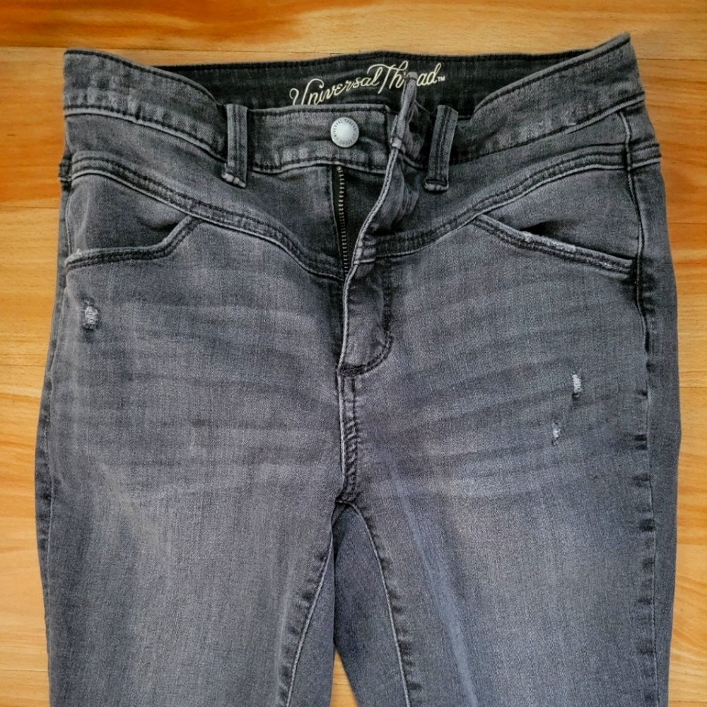 Universal Thread black jeans,size 2/26R